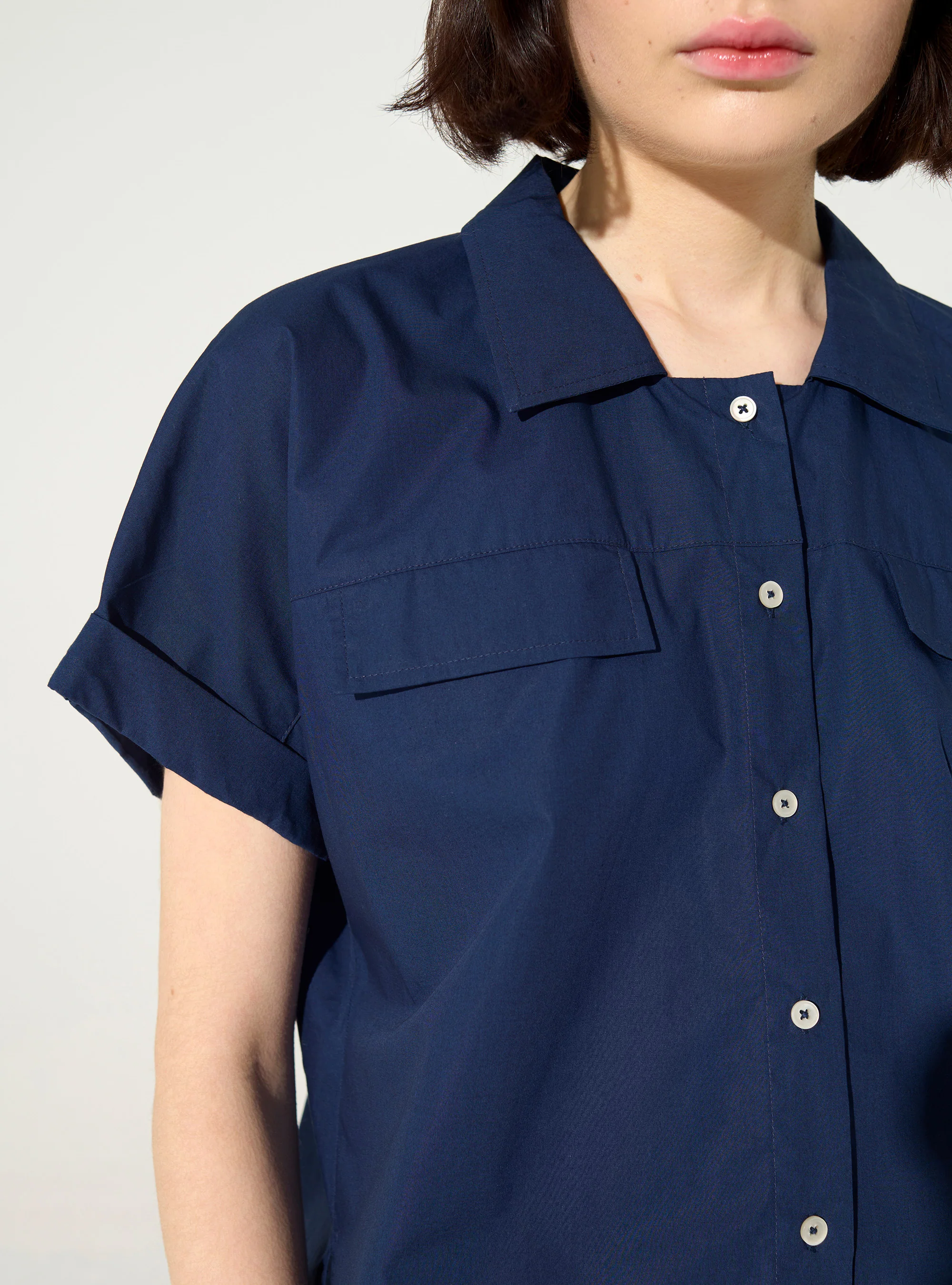 Chemise oversize en coton biologique bleu - Image 3