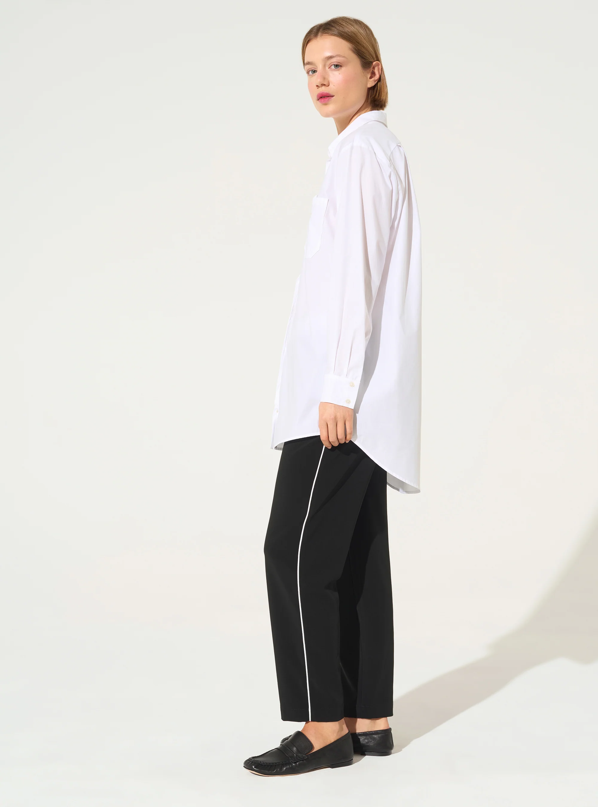 Chemise oversize manches longues en coton biologique blanche - Image 3