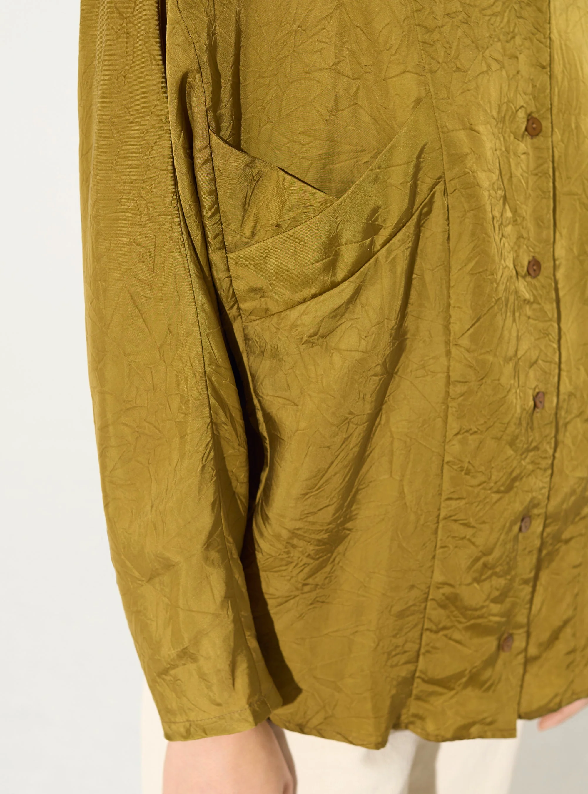 Chemise oversize en cupro bronze - Image 3