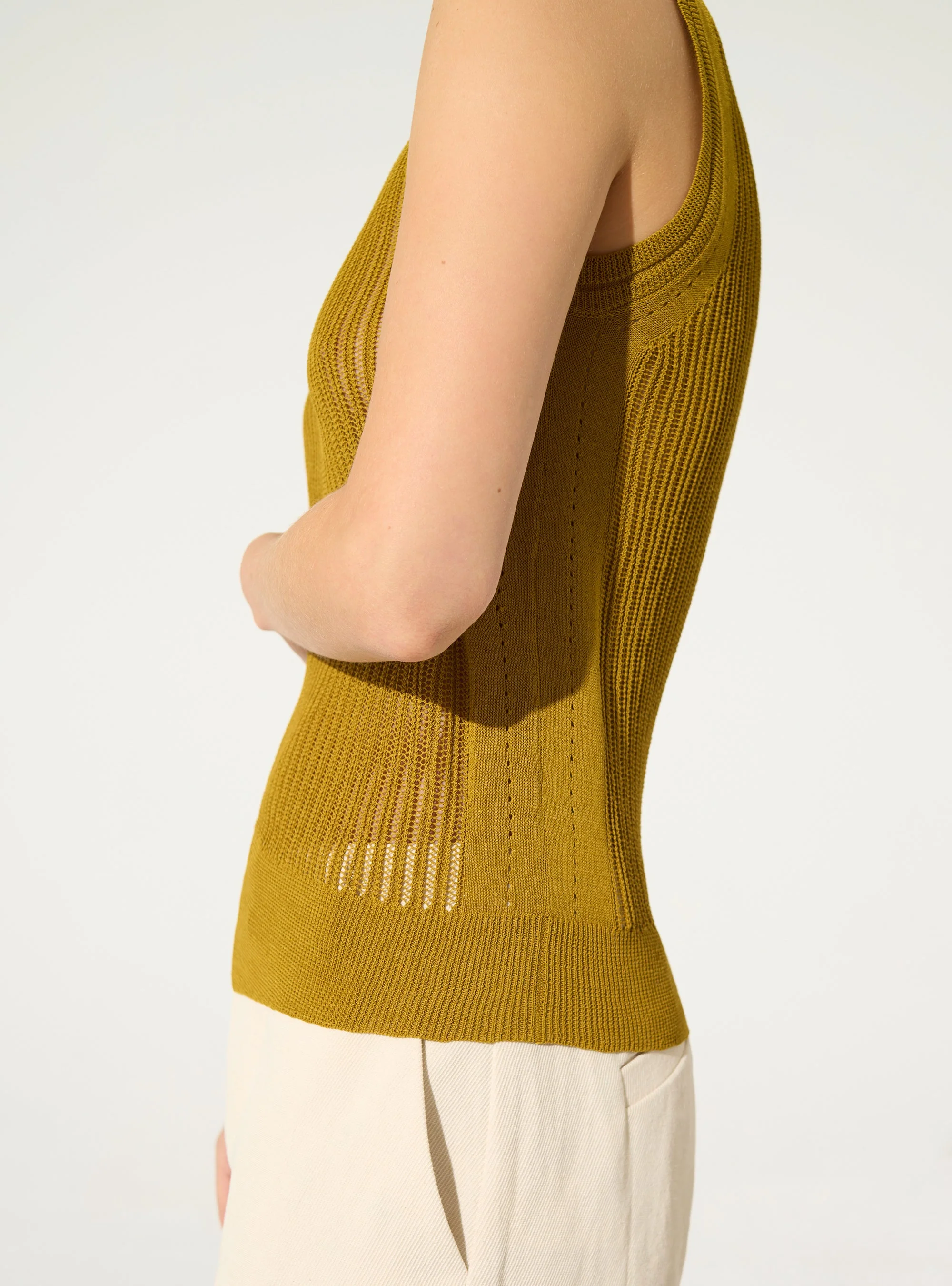 Débardeur en maille ocre jaune - Image 4