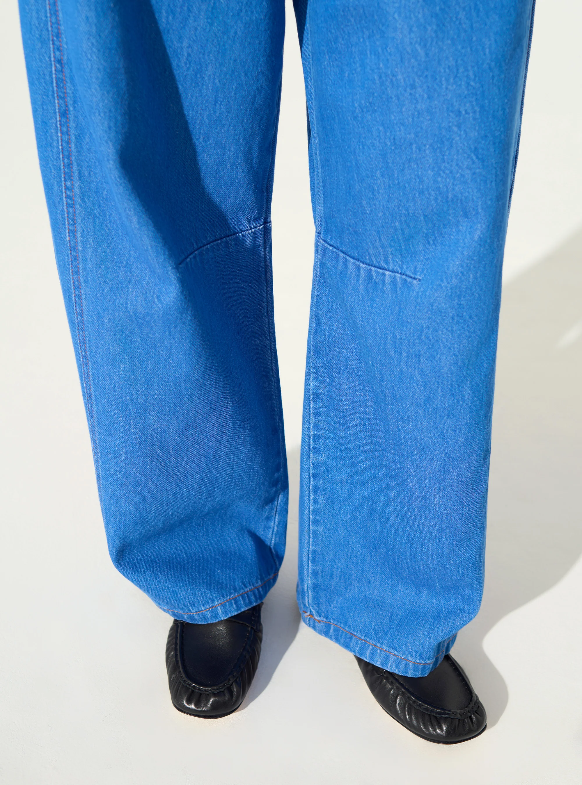Jean barrel en coton bleu - Image 4