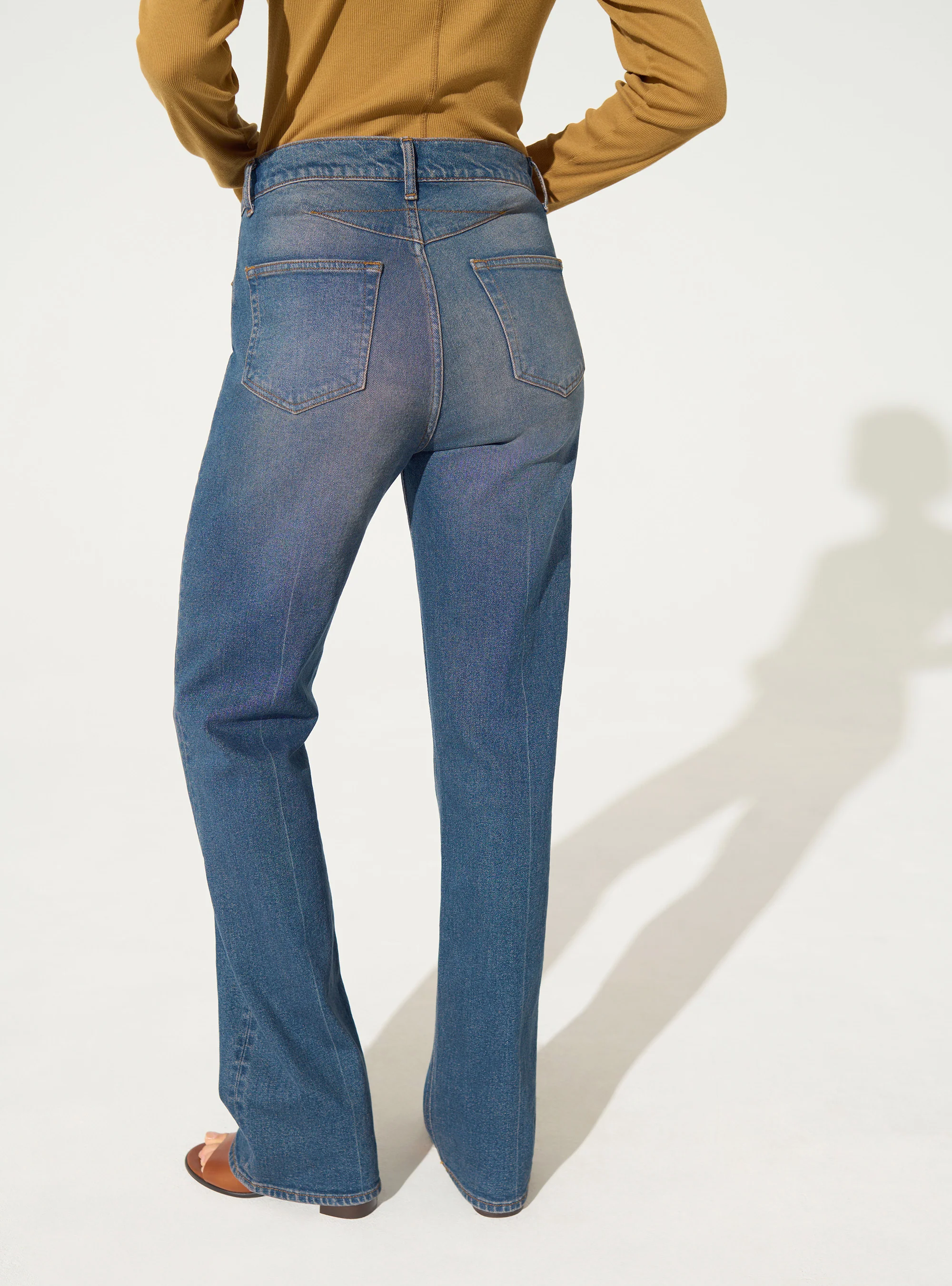 Jean flare en coton bleu - Image 4