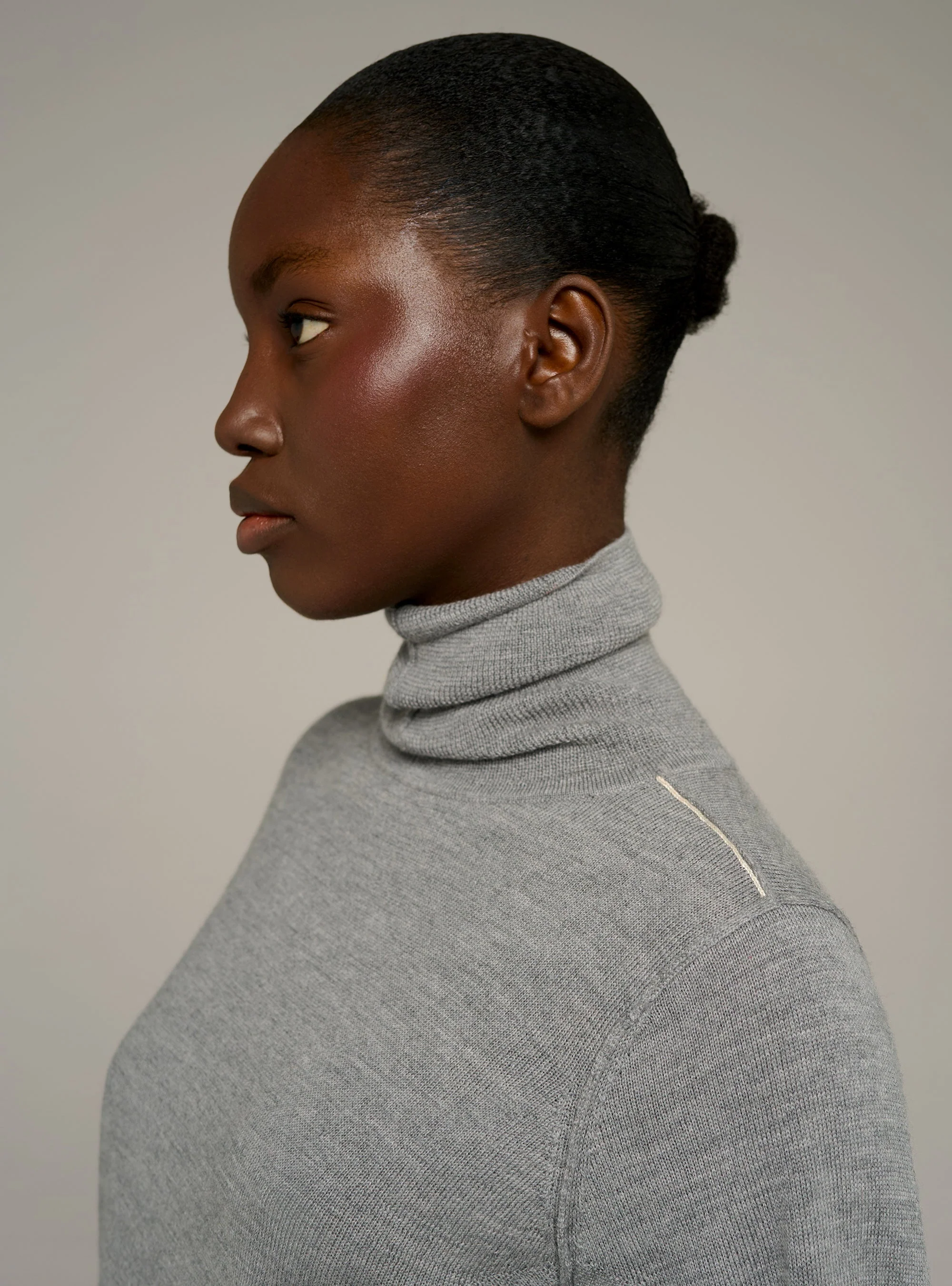 Pull col roulé maille fine en laine - Image 3