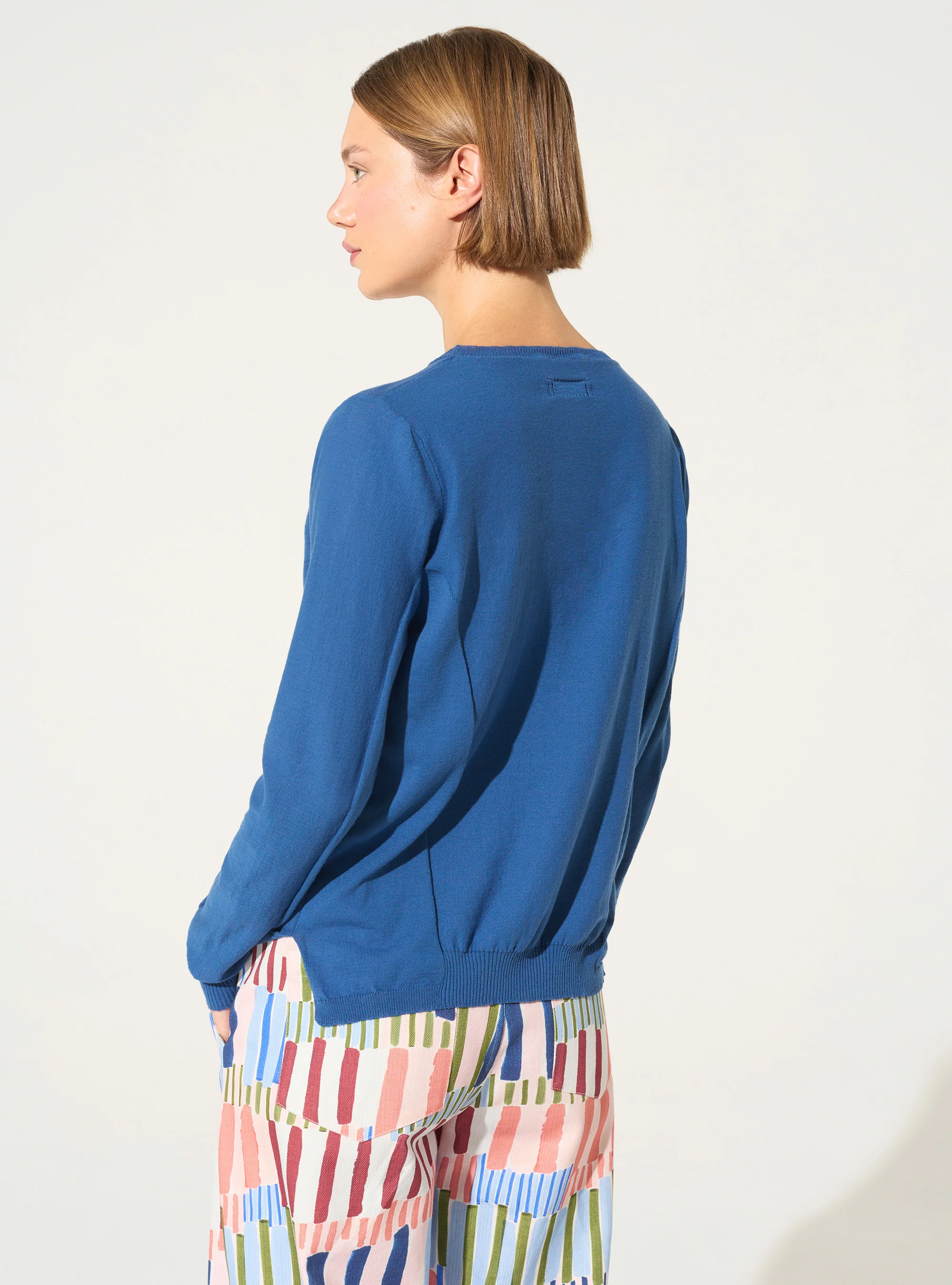 Pull en coton bleu - Image 4