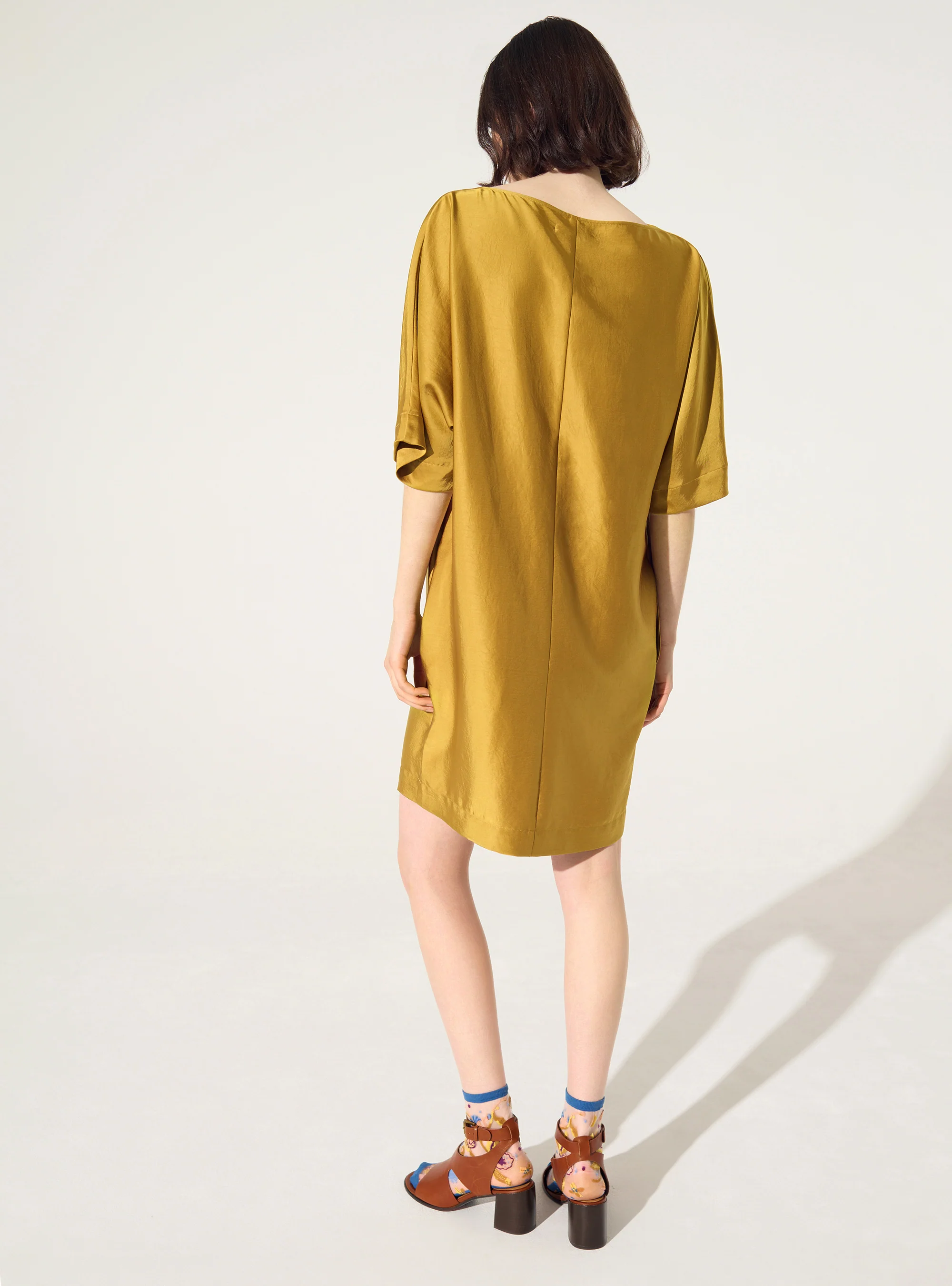 Robe droite jaune - Image 3