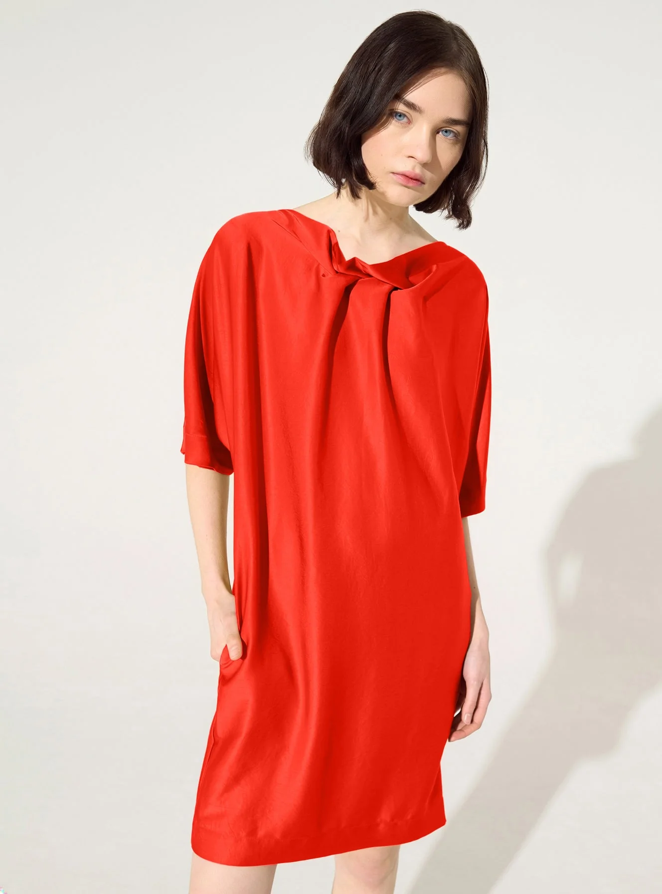 Robe droite rouge