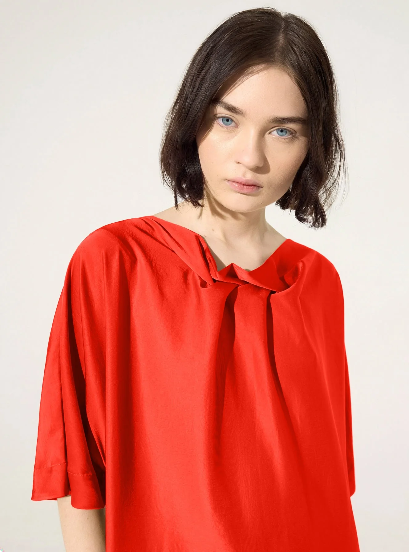 Robe droite rouge - Image 2
