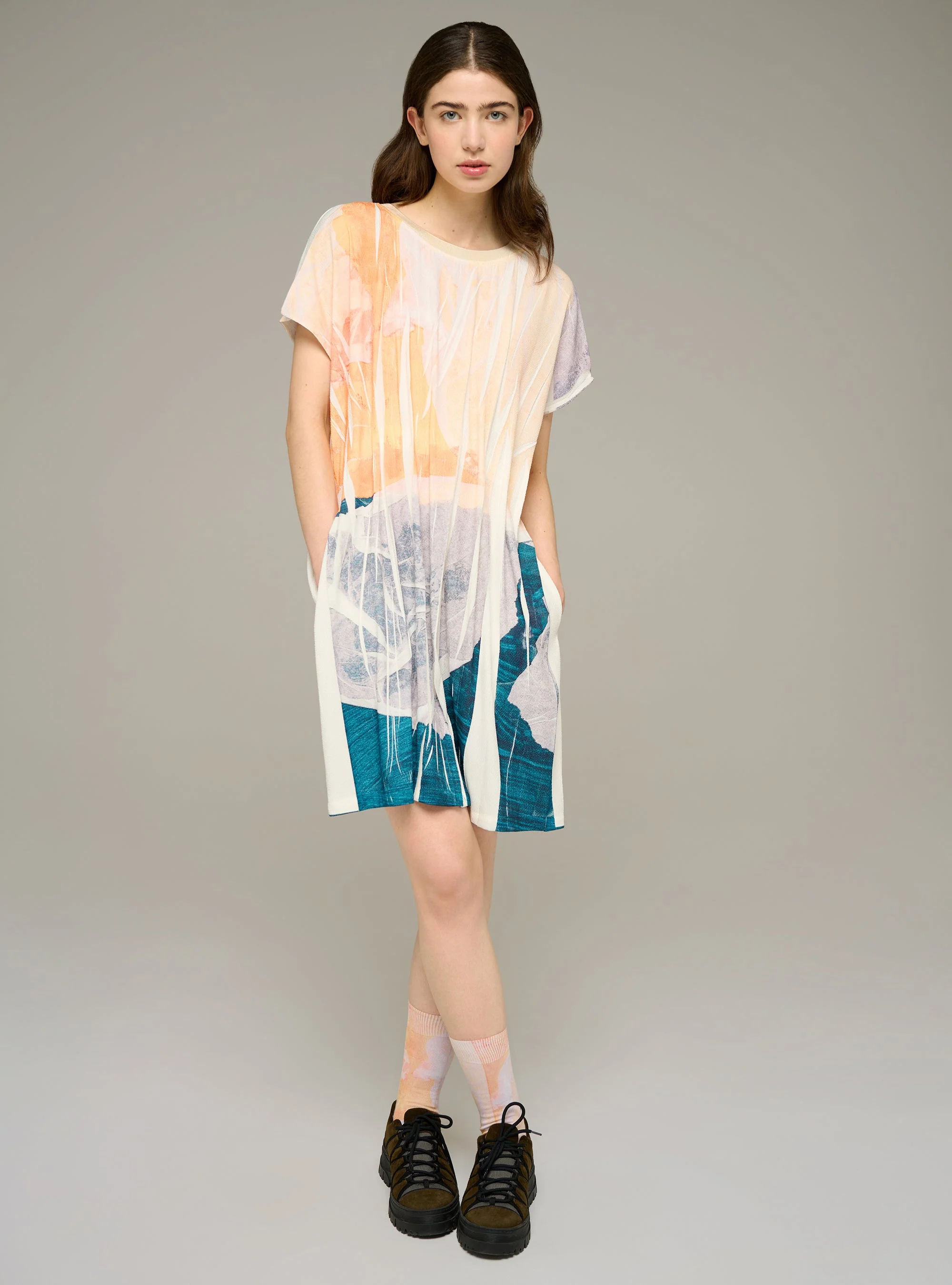Robe courte cintrée imprimée