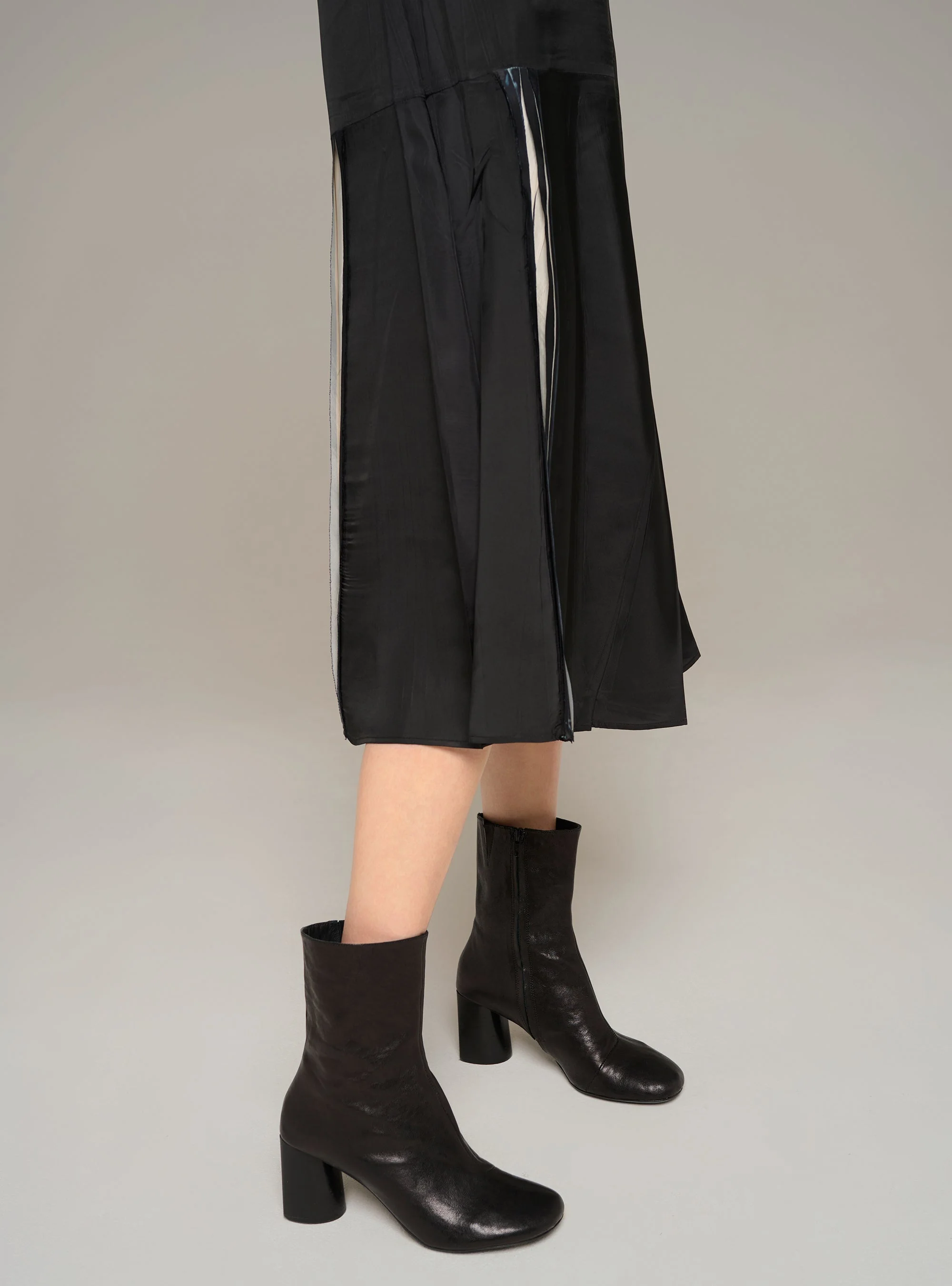Robe longue col V manches courtes - Image 4