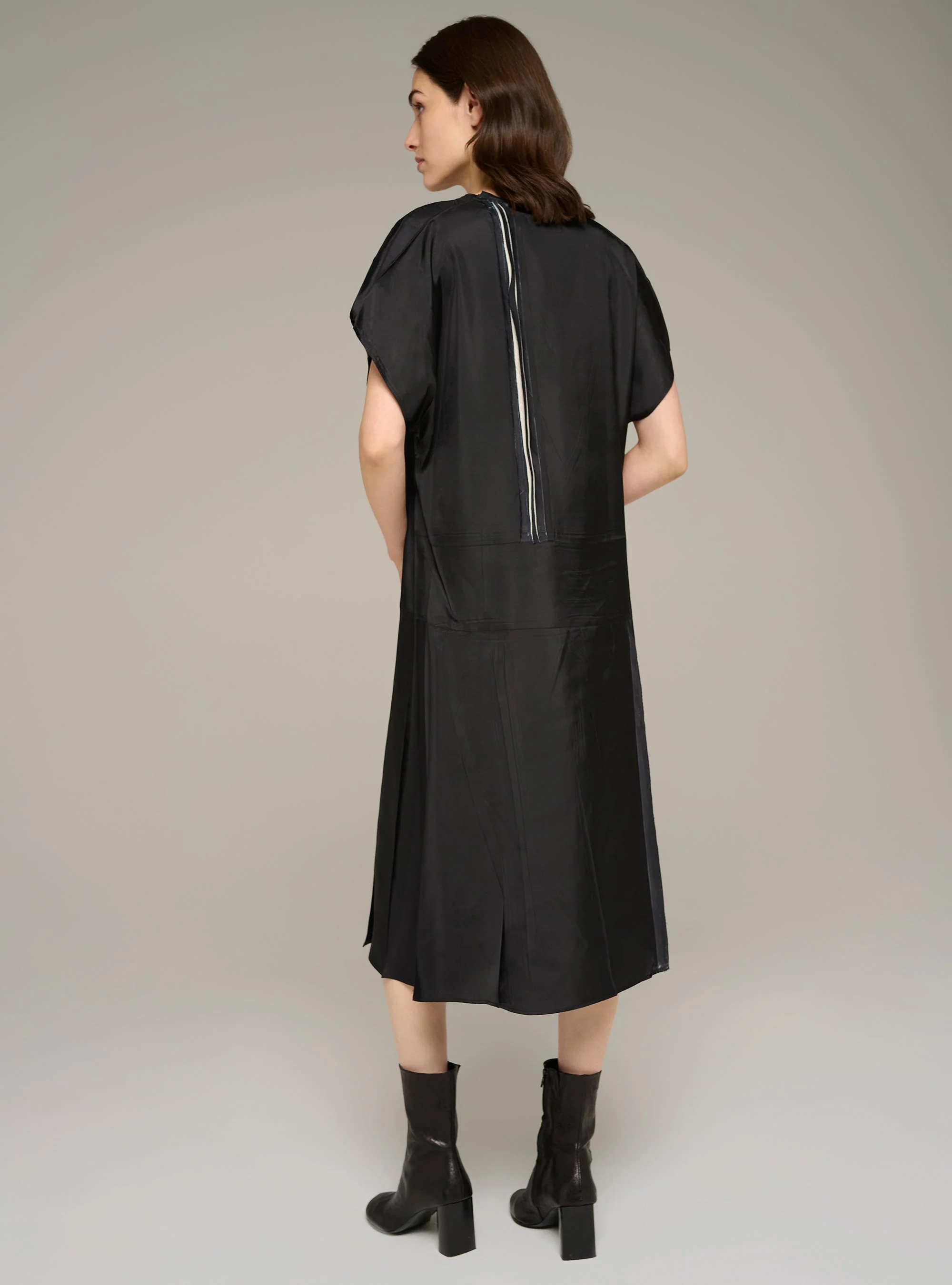 Robe longue col V manches courtes - Image 6